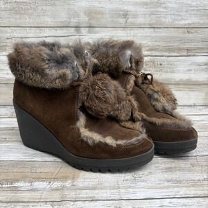 Coach Kataya Wedge Boots 8B Brown Suede Rabbit Fur Trim Pom Pom Made in Italy